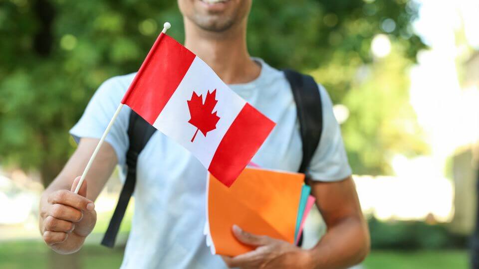 Sinh viên cần có giấy phép du học Canada