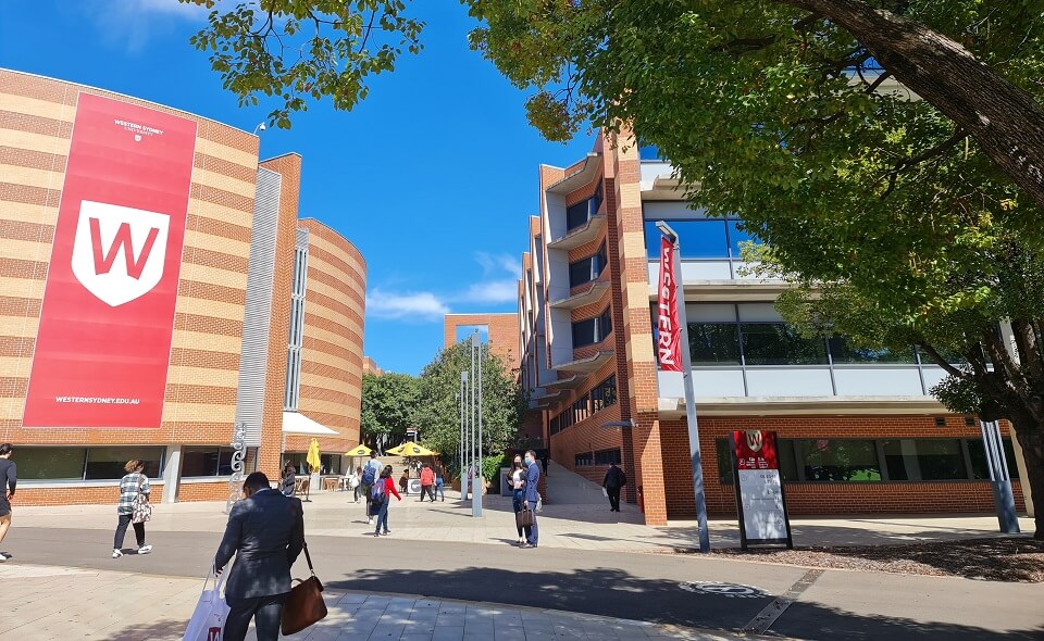 Đại học Western Sydney thuộc top 1% thế giới