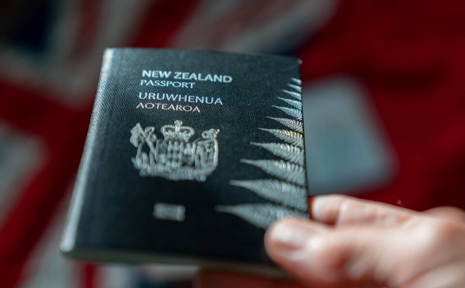Sinh viên cần tìm hiểu nhiều nguồn thông tin tư vấn visa du học New Zealand khác nhau