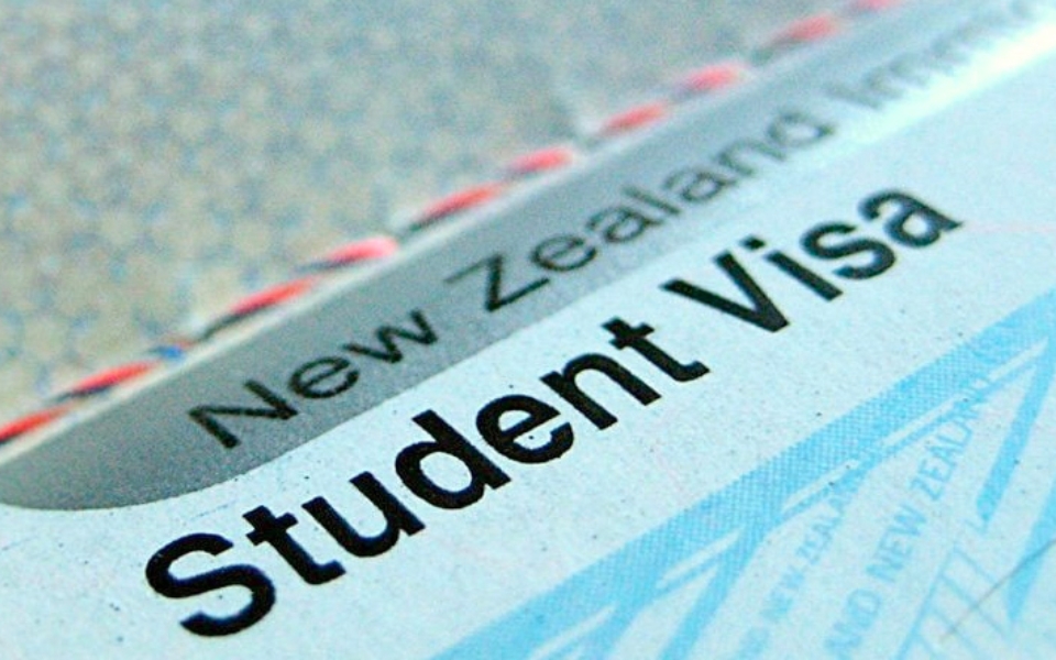 giấy tờ tùy thân để xin visa du học new zealand