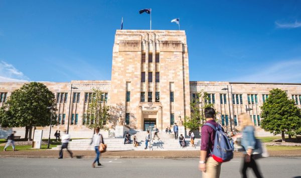 Đại học Queensland giới thiệu chương trình học bổng du học Úc 2023