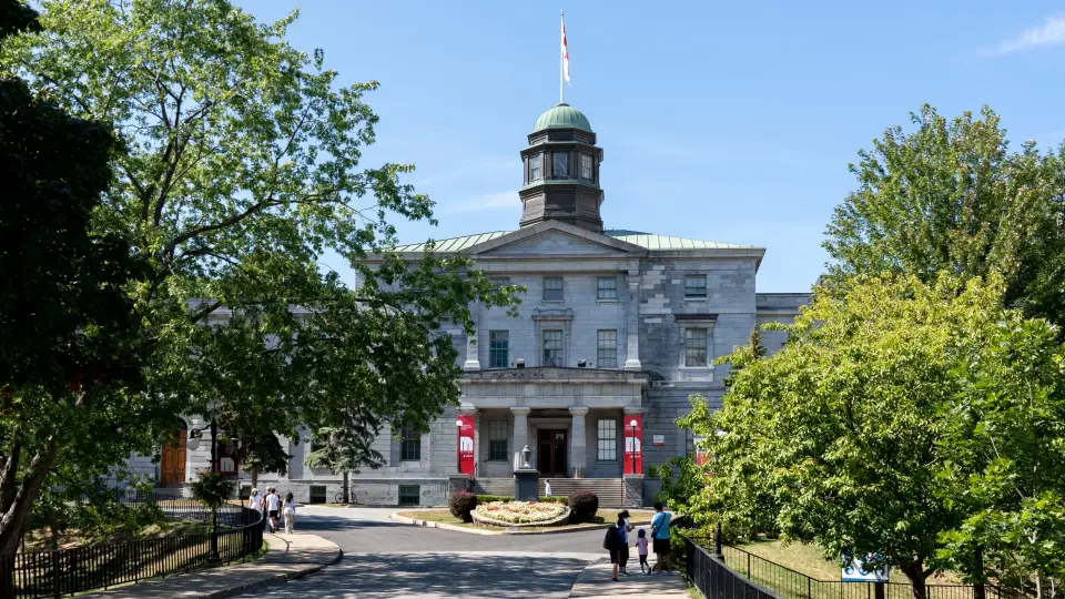Đại học McGill - Đại học top đầu tại Canada