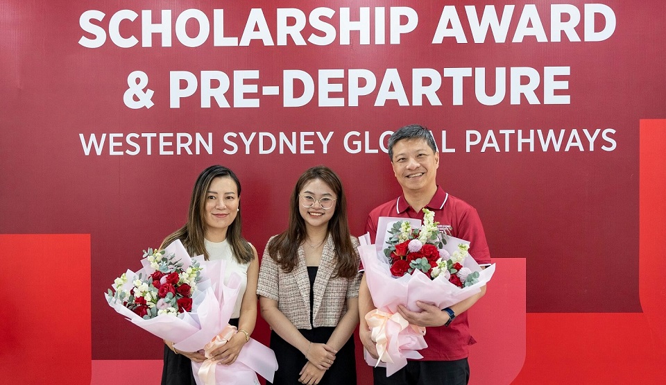 Phạm Dương Thanh Vy thuộc top 5 sinh viên nhận học bổng Western Sydney International có GPA cao nhất