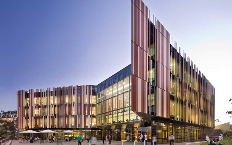 Đại học Macquarie, Úc