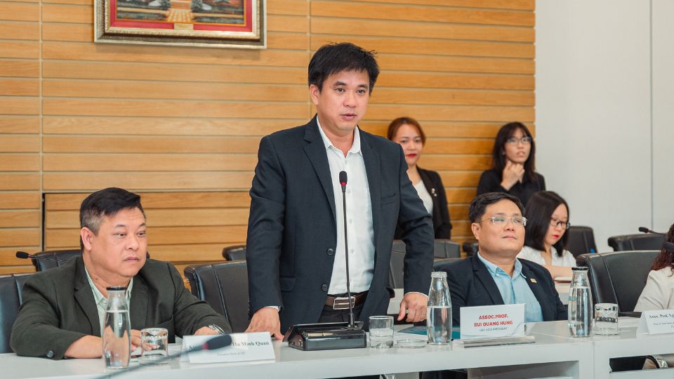 PGS. TS. Bùi Quang Hùng - Phó Giám đốc Đại học Kinh tế TP.HCM (UEH) chia sẻ tại sự kiện