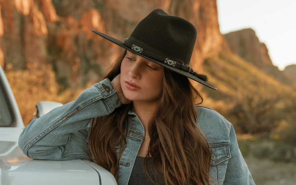 mũ Akubra